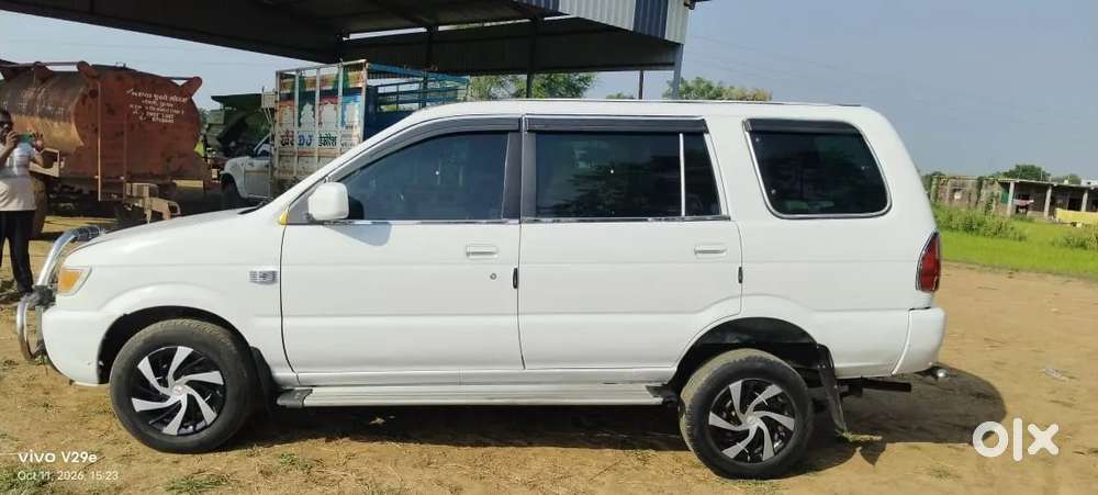 Chevrolet Tavera, 2012, Diesel