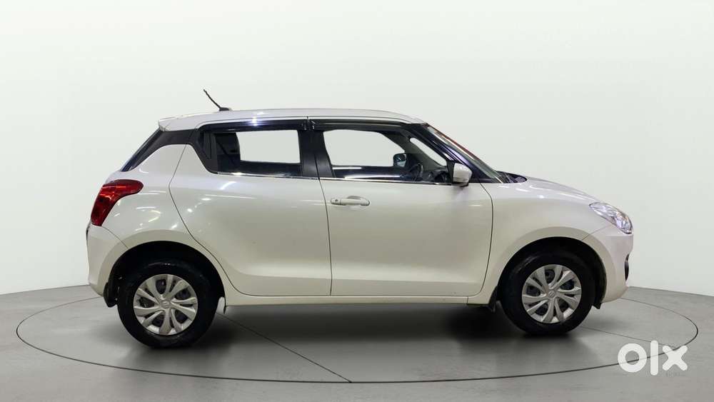 Maruti Suzuki Swift Amt Vxi, 2020, Petrol
