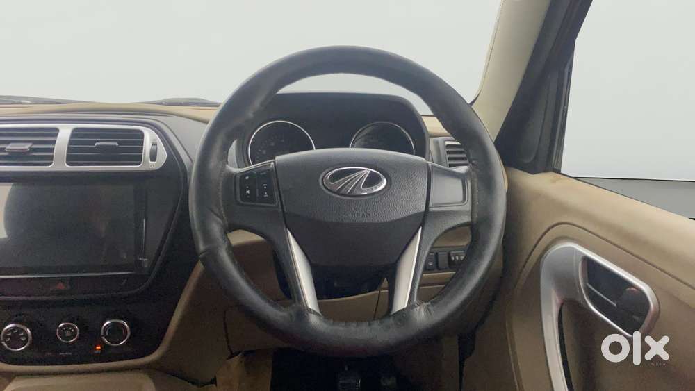 Mahindra Tuv 300 T8 Amt, 2017, Diesel