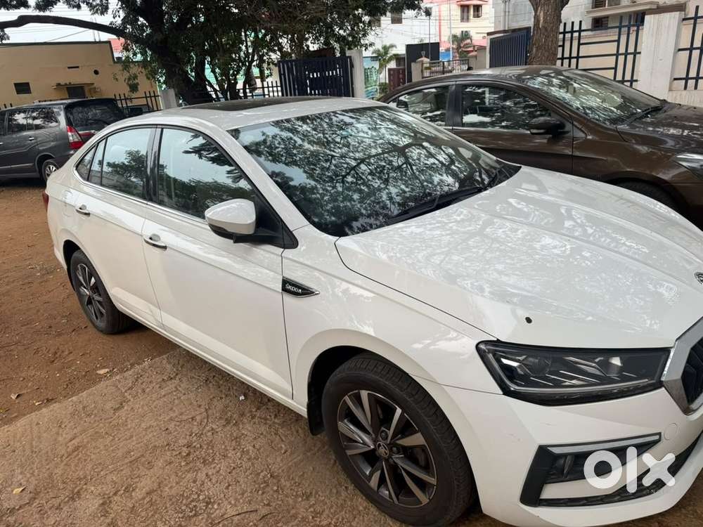 Skoda Slavia 2023 Petrol Well Maintained