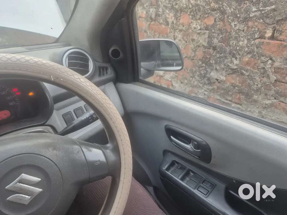 Good Condition One Hand Use