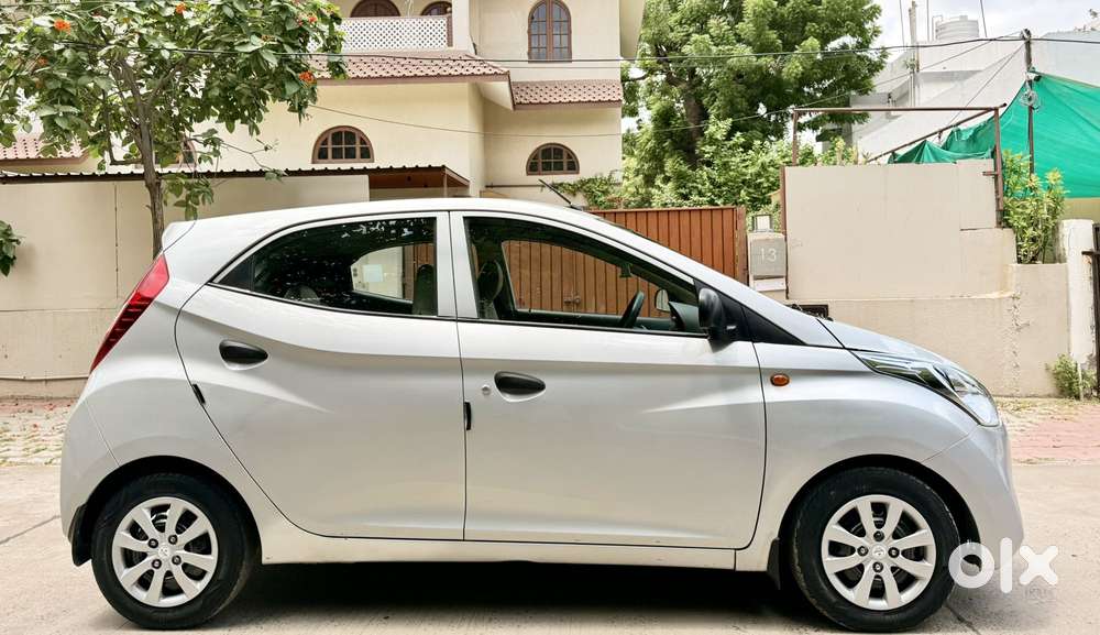 Hyundai Eon Era +, 2017, Petrol