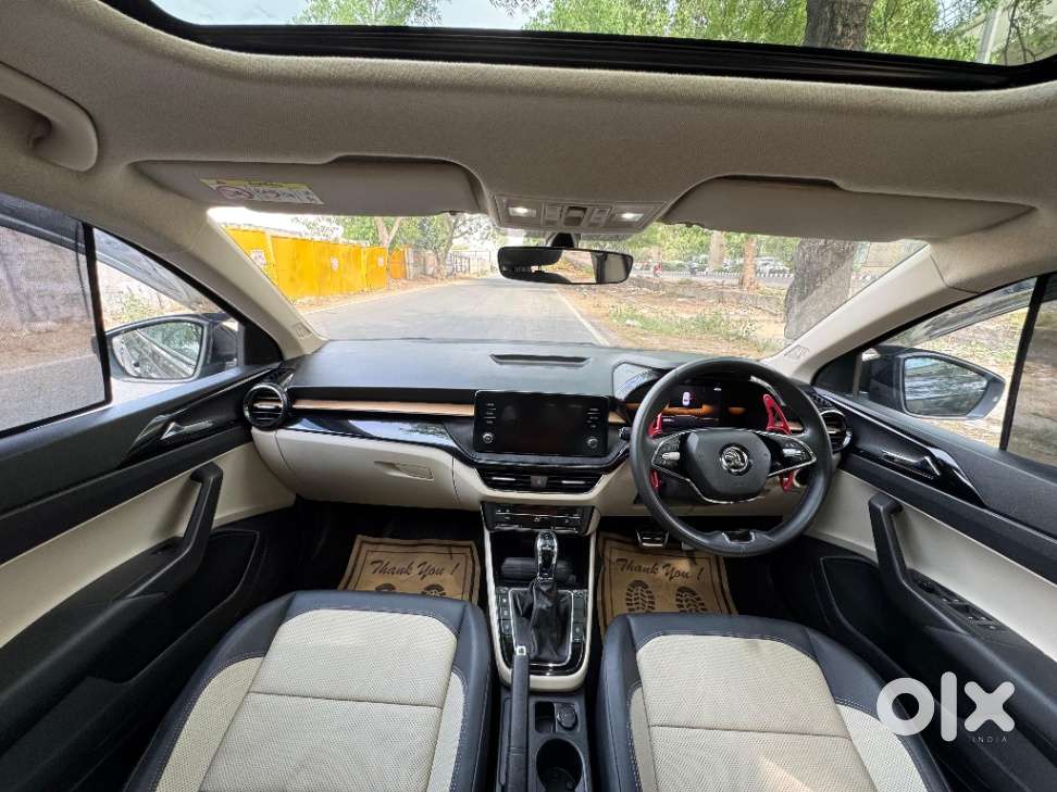 Skoda Slavia 1.5 Tsi Style At, 2023, Petrol