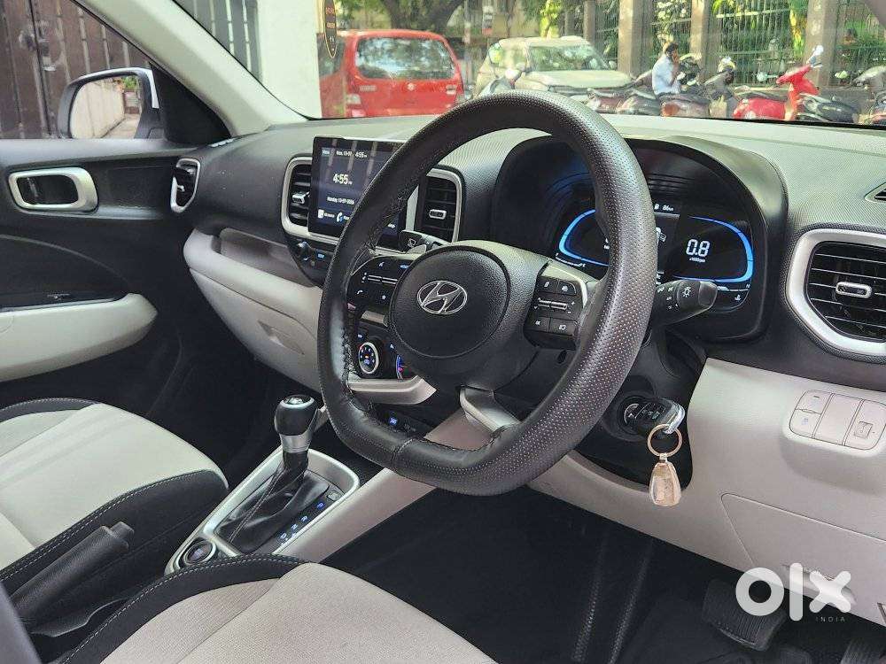 Hyundai Venue 1.0 S (o) Turbo Dct, 2025, Petrol