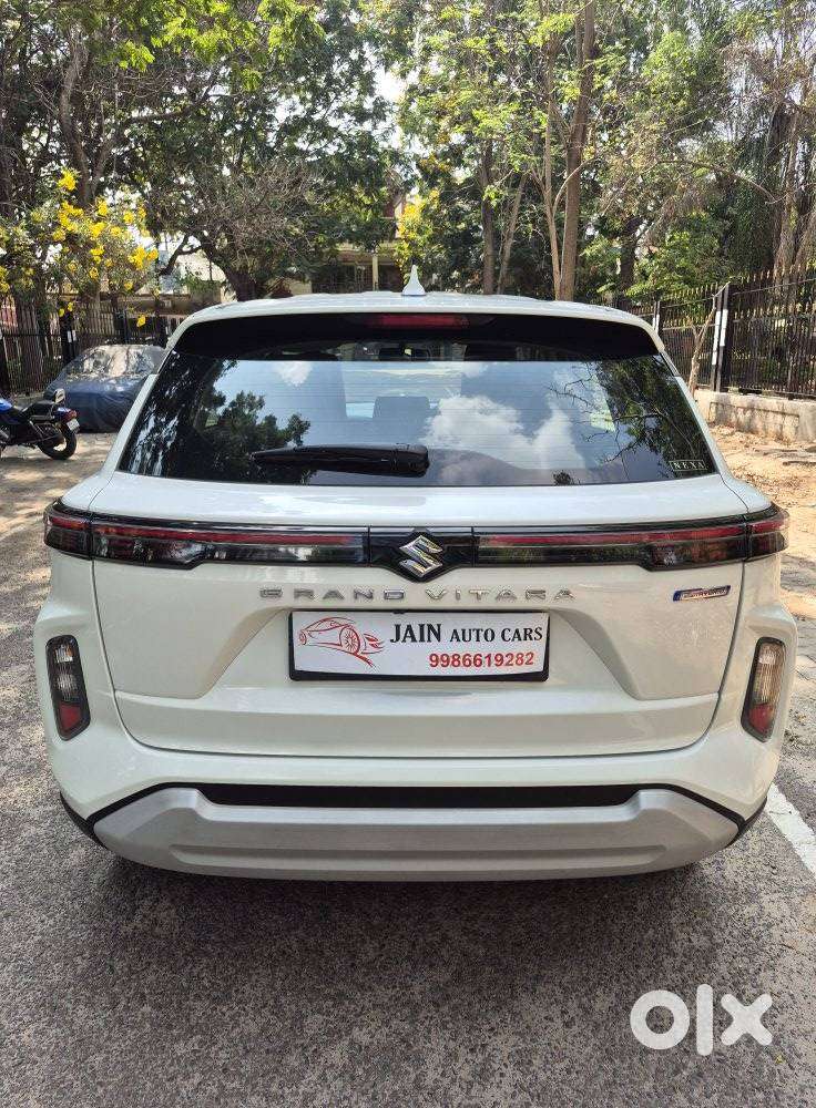 Maruti Suzuki Grand Vitara 1.5 Alpha Smart Hybrid, 2023, Petrol