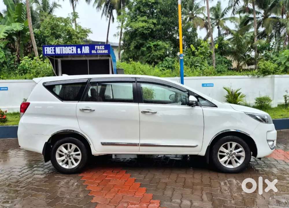 Toyota Innova Crysta 2017 Diesel Manual