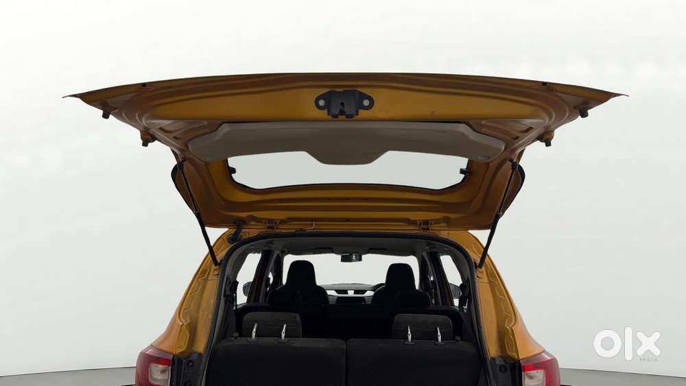Renault Triber Rxz, 2020, Petrol