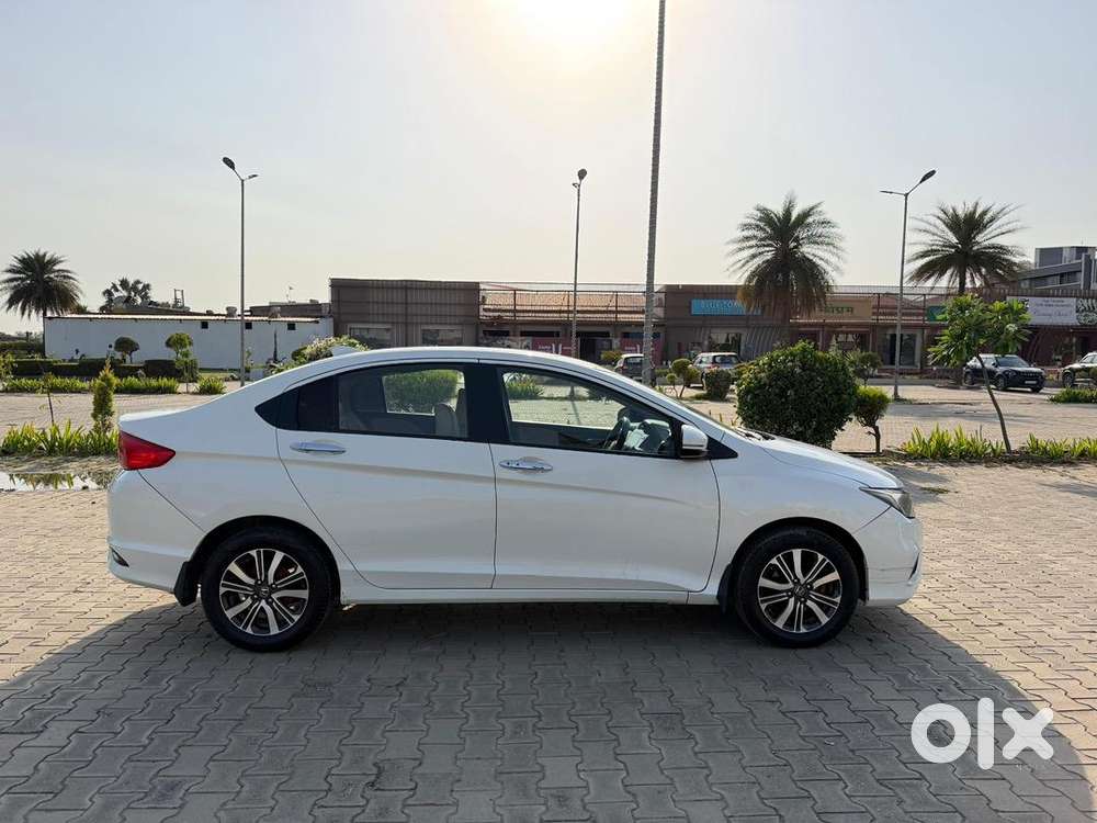Honda City 2019 Petrol 90000 Km Driven Single Hand Driven New Tyres