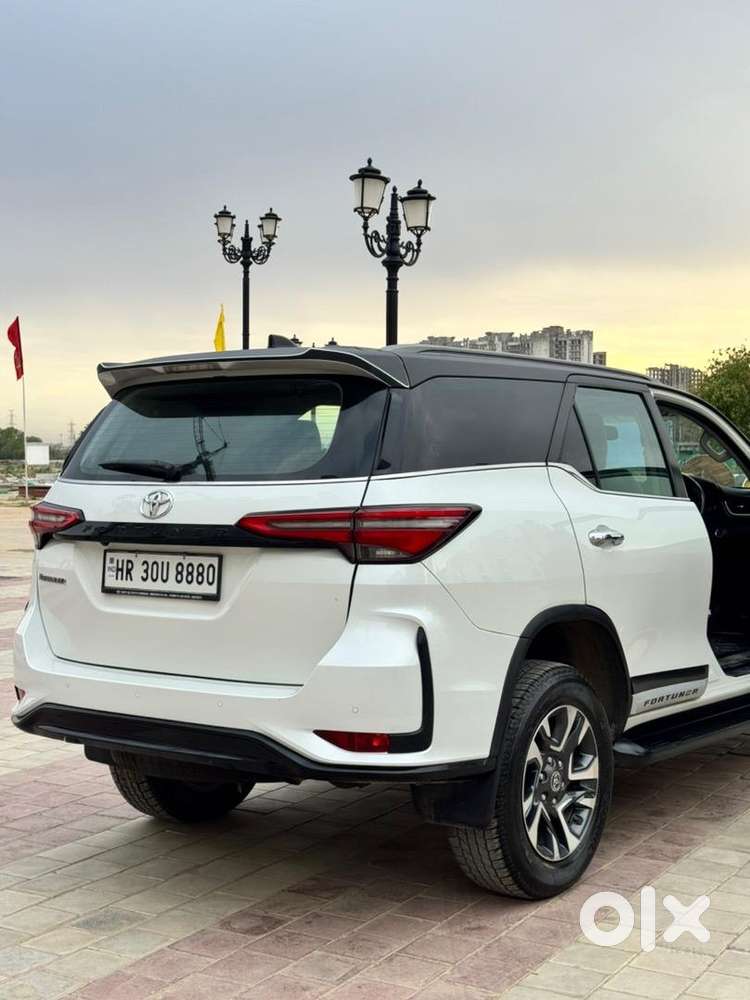 Toyota Fortuner Legender 2025  4/2  Automatic