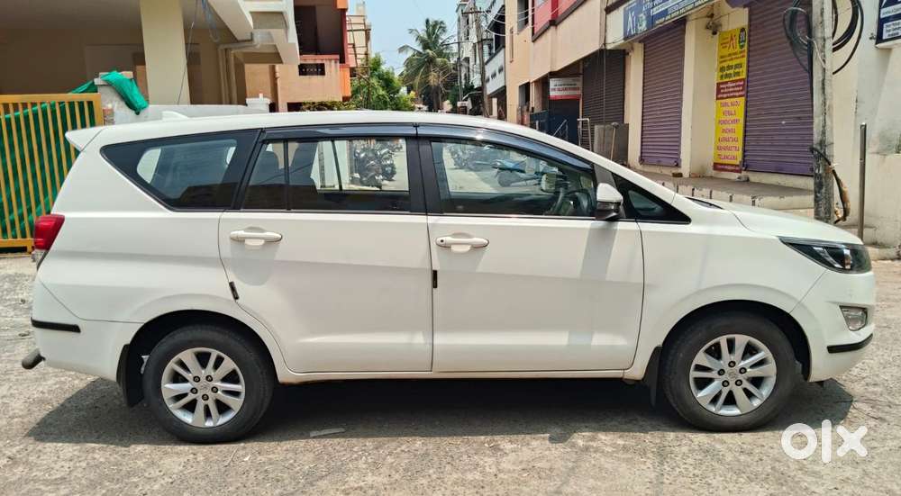 Toyota Innova Crysta [2020-ongoing] 2.4 Gx 8 Str, 2020, Diesel