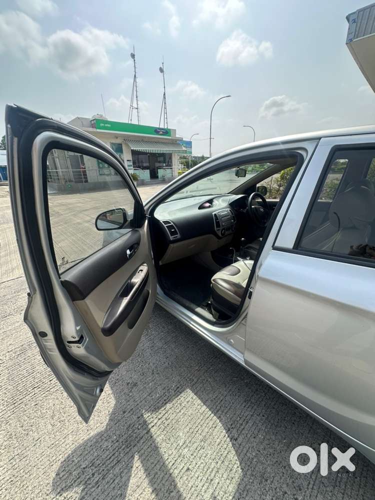 Hyundai Petrol Car 2011