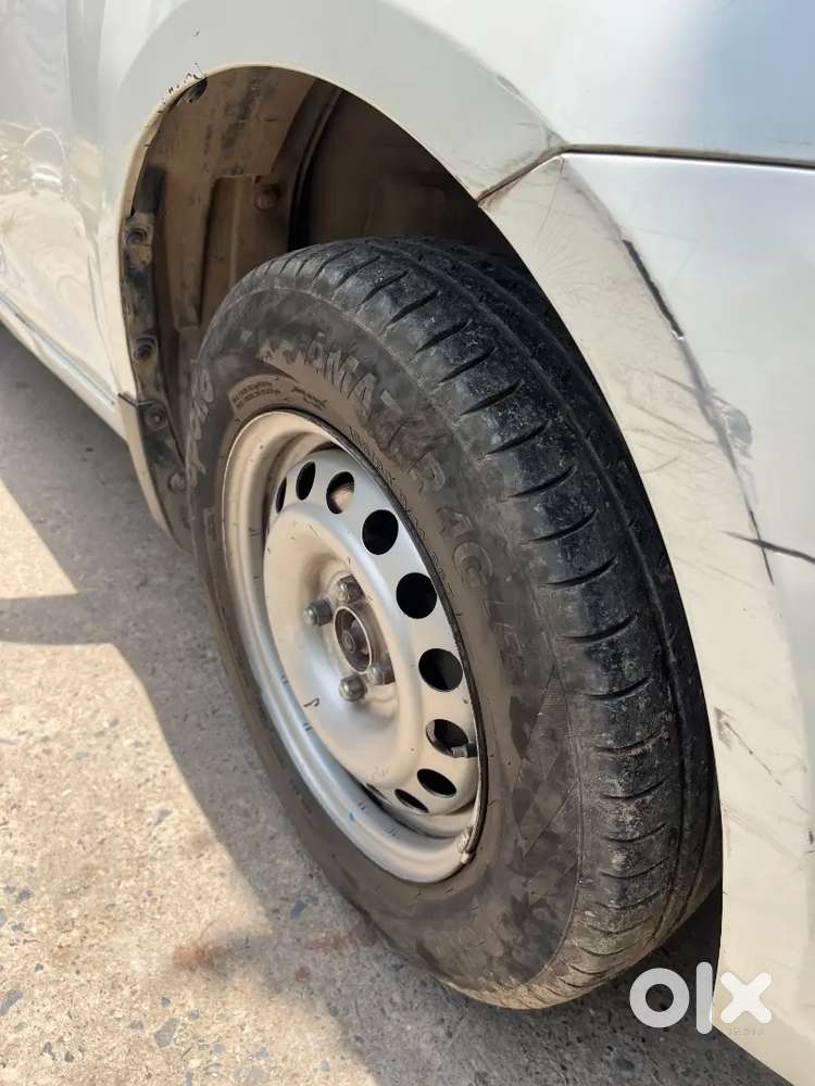 Maruti Suzuki Dzire Petrol 105471 Km Driven