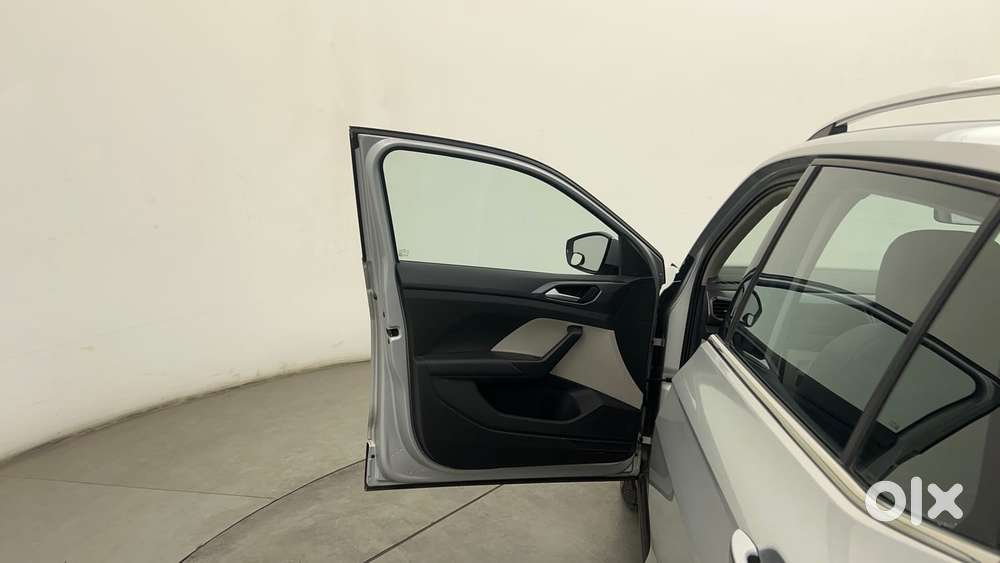 Volkswagen Taigun Topline 1.0 Tsi At (electric Seats), 2022, Petrol