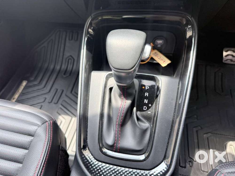 Kia Sonet Gtx Plus Dct, 2023, Petrol