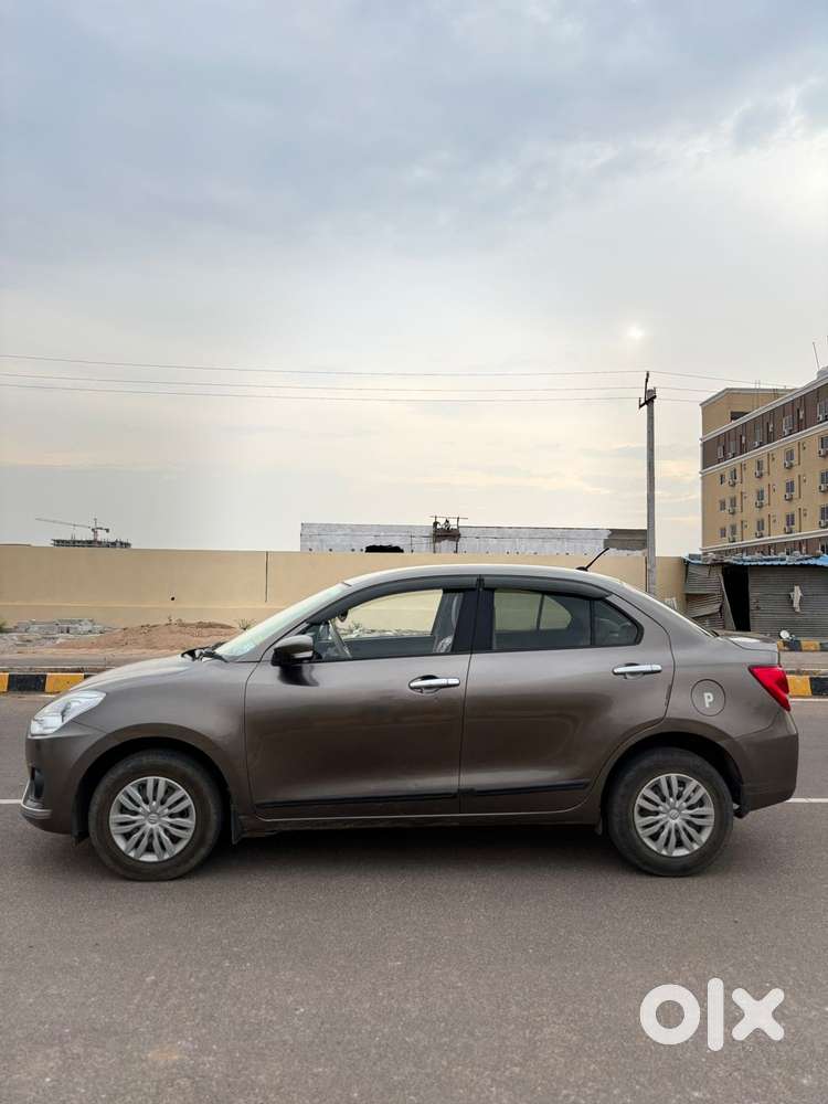 Maruti Suzuki Swift Dzire 2015-2017 1.2 Vxi, 2017, Petrol