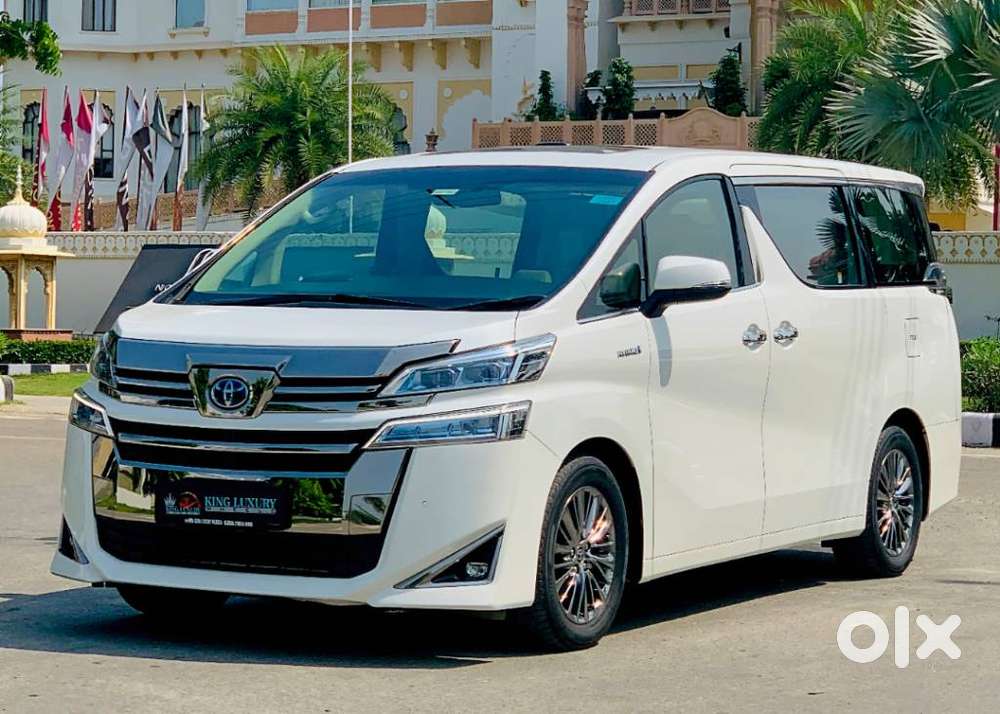 Toyota Vellfire Vip &ndash; Executive Lounge, 2023, Cng & Hybrids