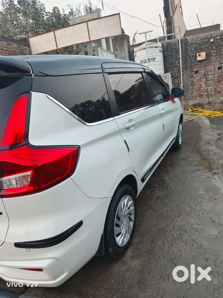 Maruti Suzuki Ertiga 2024 Petrol 85000 Km Driven