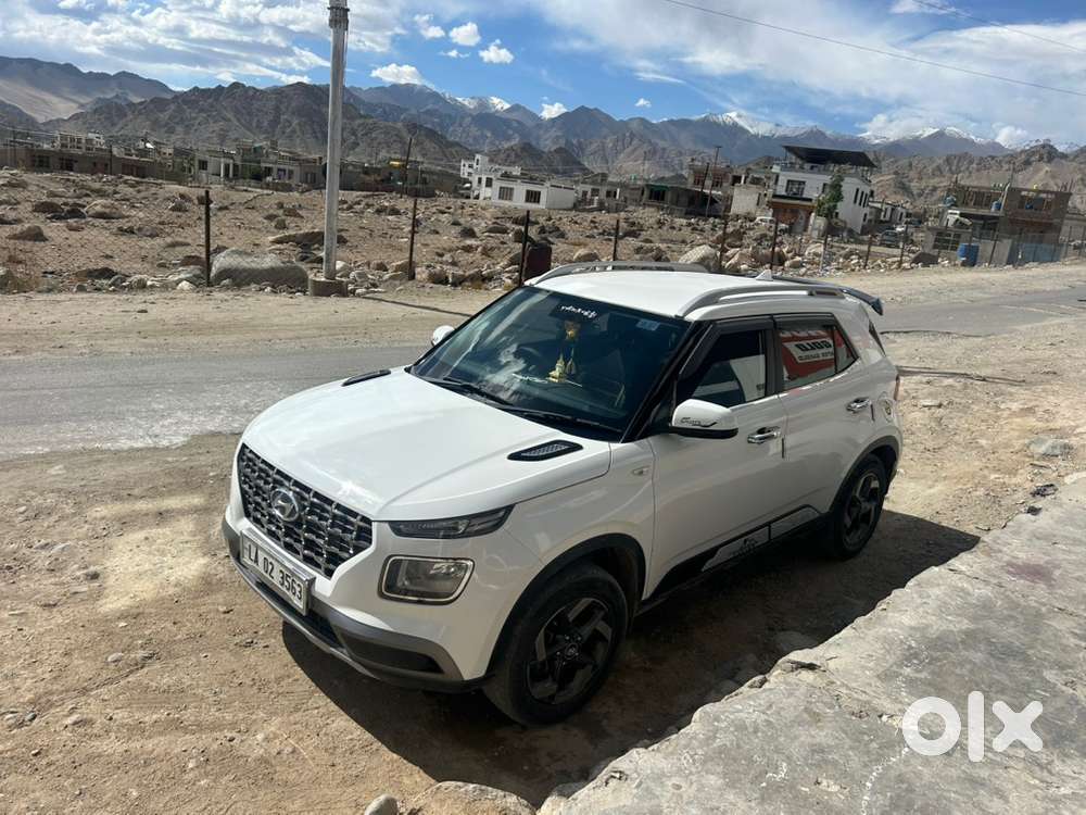 Hyundai Venue Petrol 2021