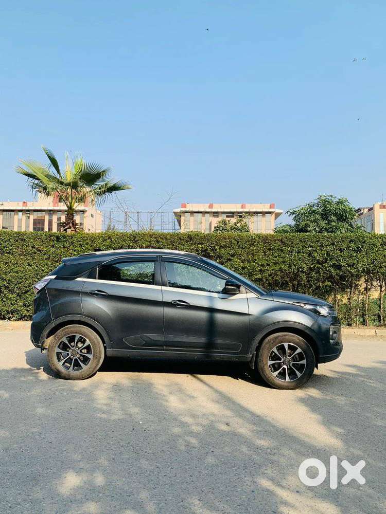 Tata Nexon Amt Xza Plus, 2020, Cng & Hybrids