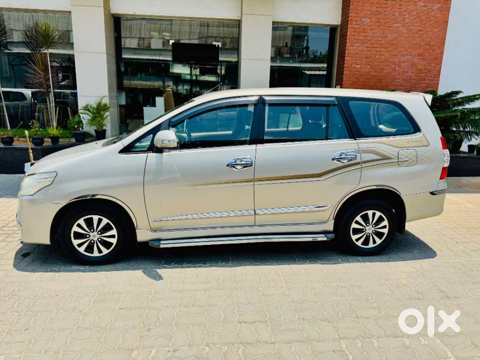 Toyota Innova 2.5 Z Diesel 7 Seater, 2015, Diesel