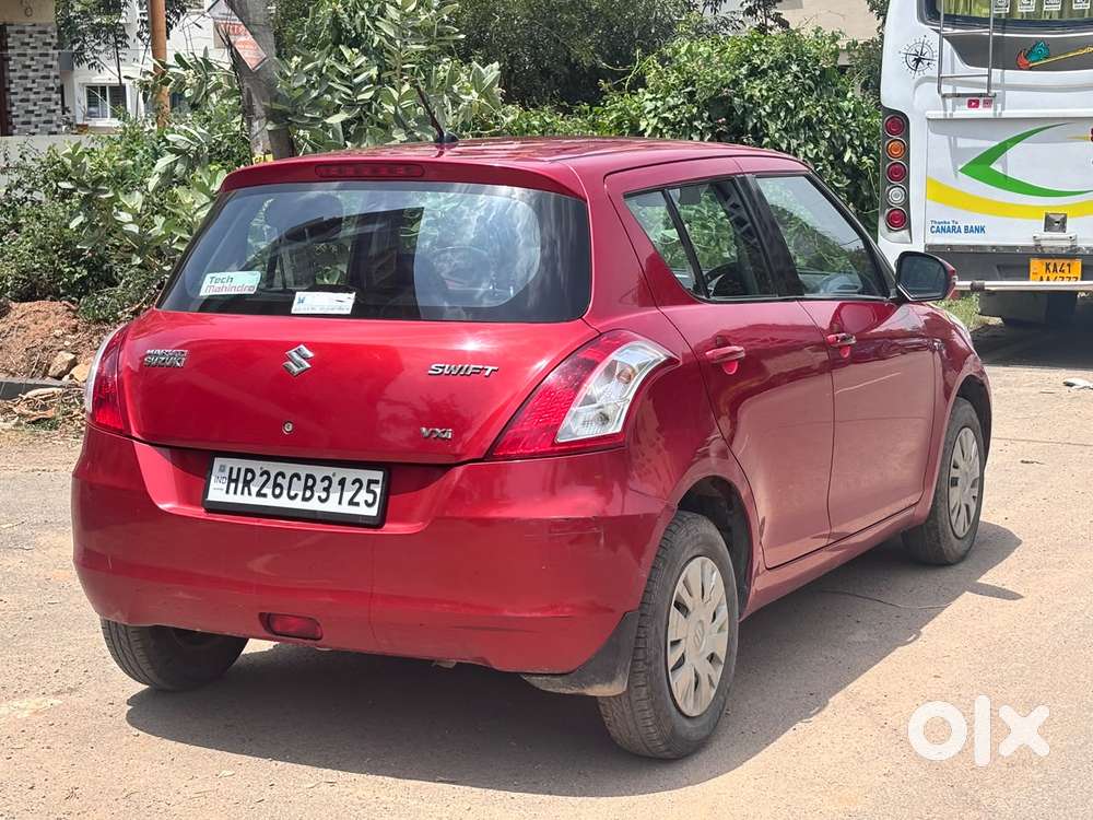 Maruti Suzuki Swift Vxi + Manual, 2013, Petrol