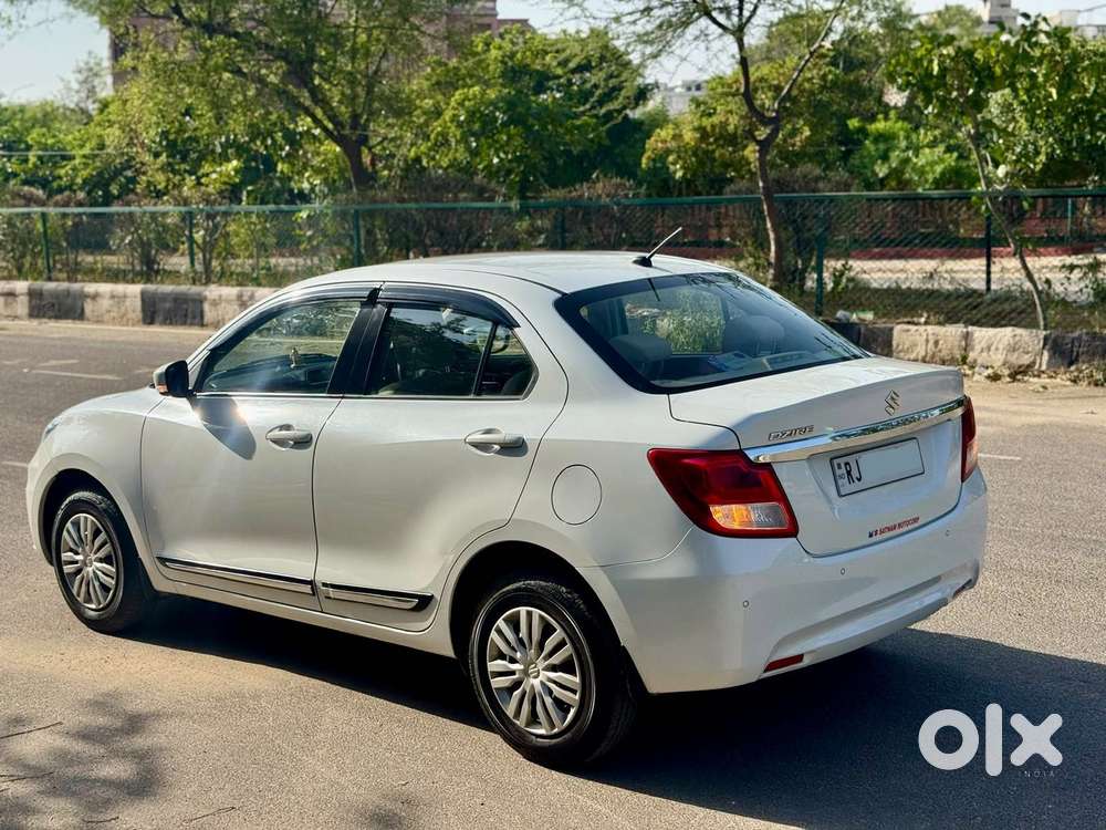 Maruti Suzuki Swift Dzire 1.3 Vxi, 2022, Petrol