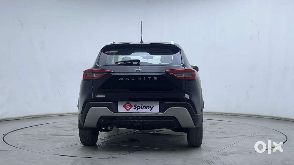 Nissan Magnite 1.0 Xv Premium Turbo Cvt, 2021, Petrol