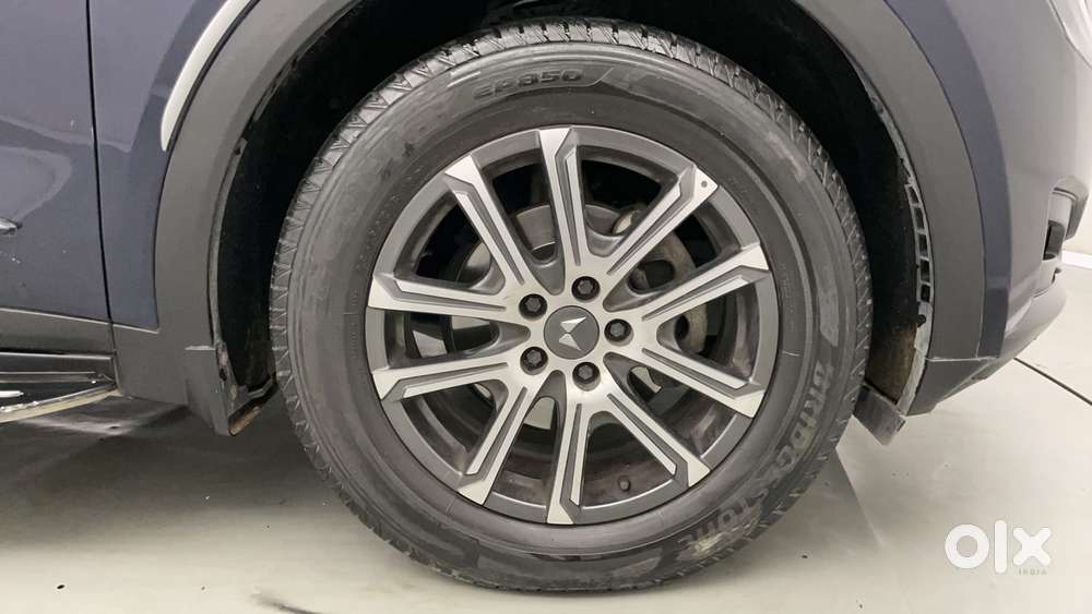 Mahindra Xuv700 2.2 Ax 7 Diesel At Luxury Pack Str, 2022, Diesel