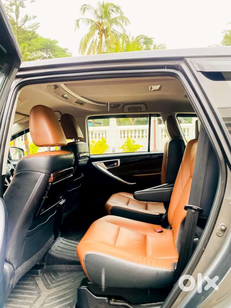 Toyota Innova Crysta 2018 Diesel 113000 Km Driven