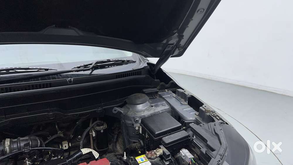 Maruti Suzuki Brezza Vxi At, 2024, Petrol
