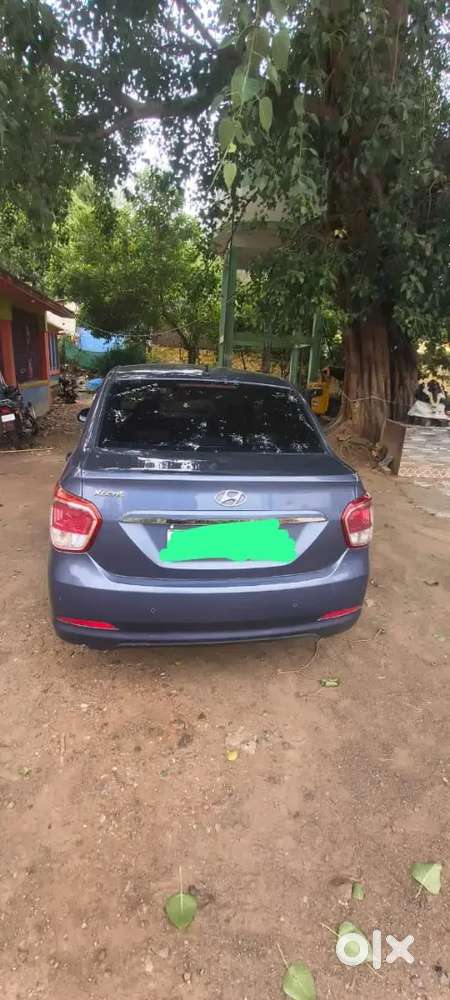 Hyundai Xcent Petrol Manual 2015