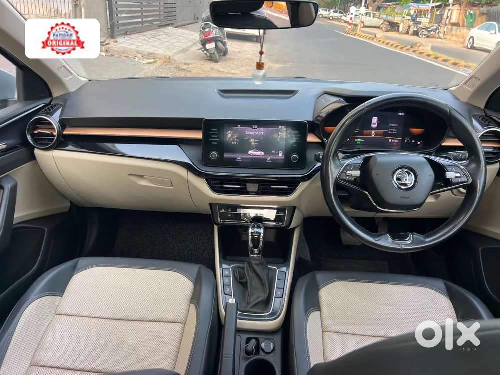 Skoda Slavia Ambition 1.0l Tsi At, 2022, Petrol
