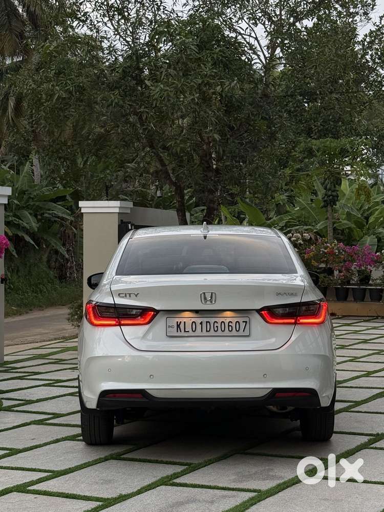 Honda City 1.5 V 5th Gen I-vtec Mt, 2025, Petrol