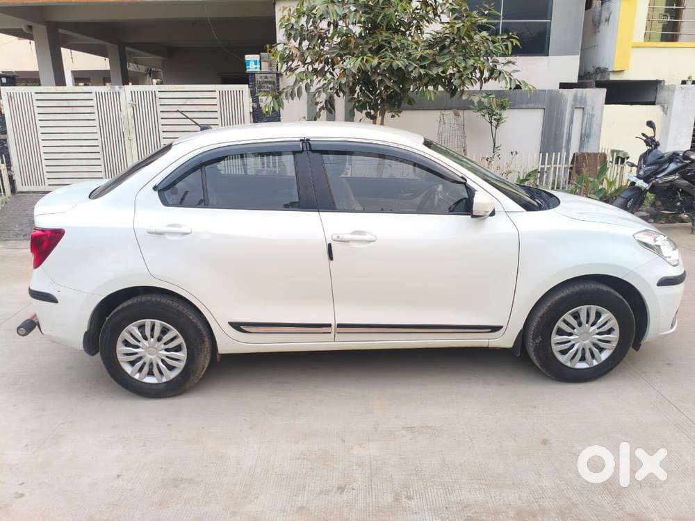 Maruti Suzuki Dzire 1.2 Vxi, 2024, Petrol