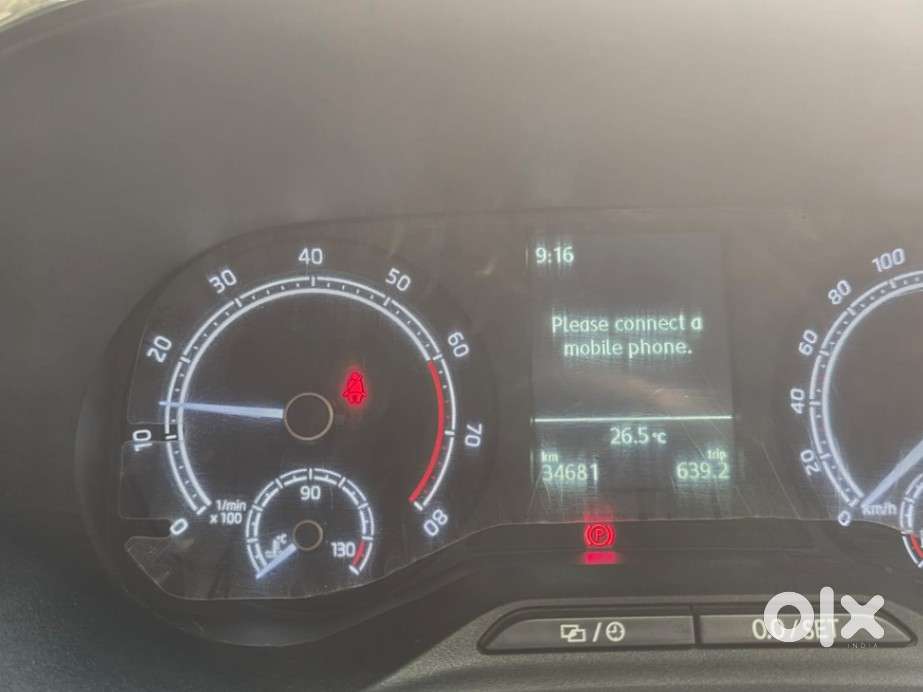 Skoda Slavia Style 1.0l Tsi Mt, 2023, Petrol