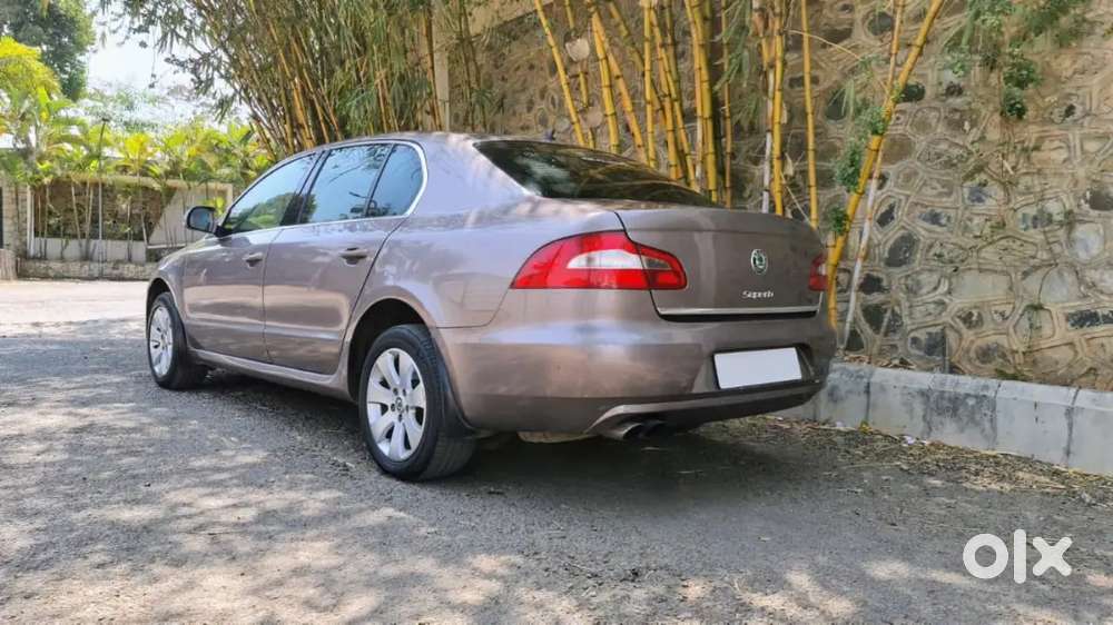 Skoda Superb Elegance 2010 Diesel Automatic