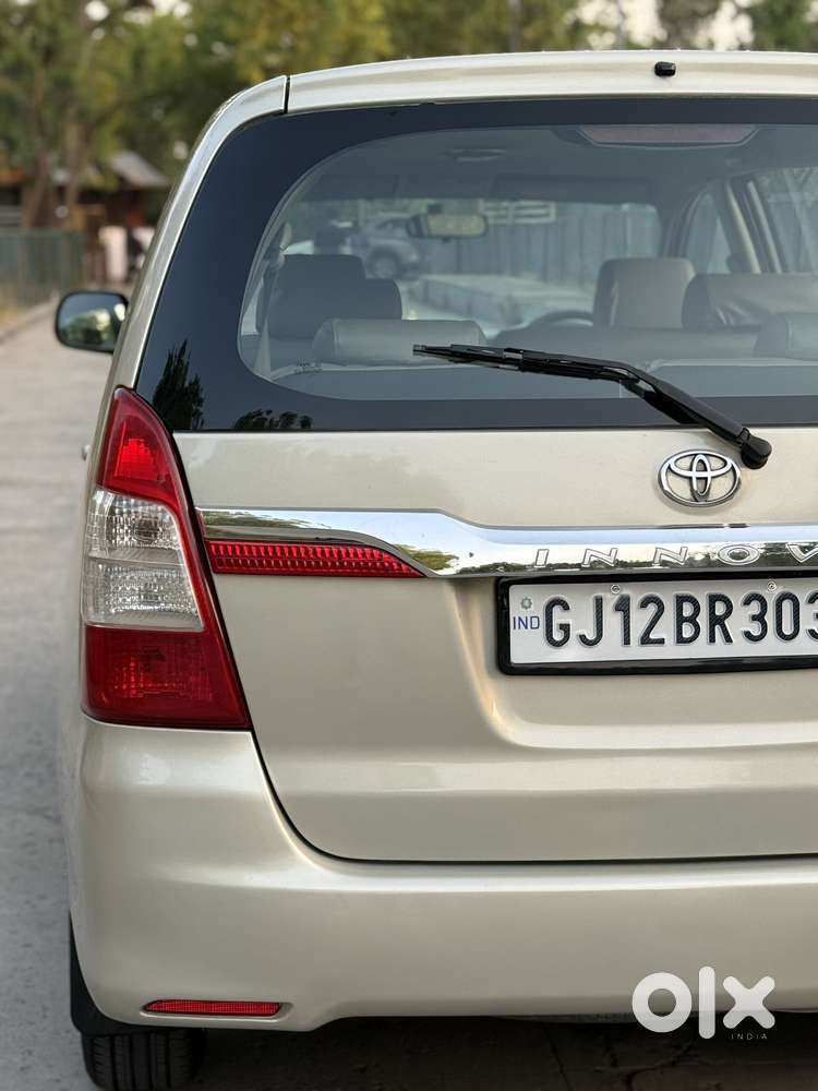Toyota Innova 2.5 G (diesel) 8 Seater, 2013, Diesel