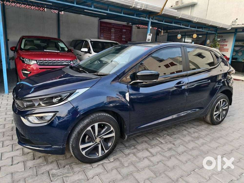 Tata Altroz Xz Plus (s), 2023, Petrol
