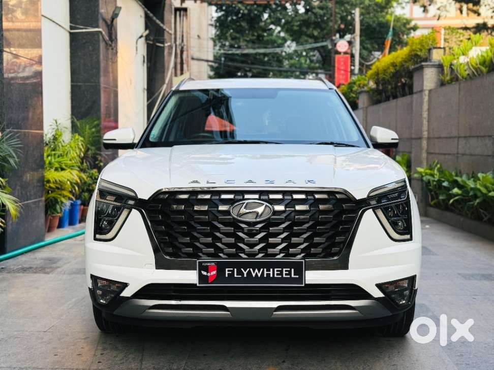 Hyundai Alcazar 2.0 Platinum (o) Petrol At 6 Str, 2023, Petrol