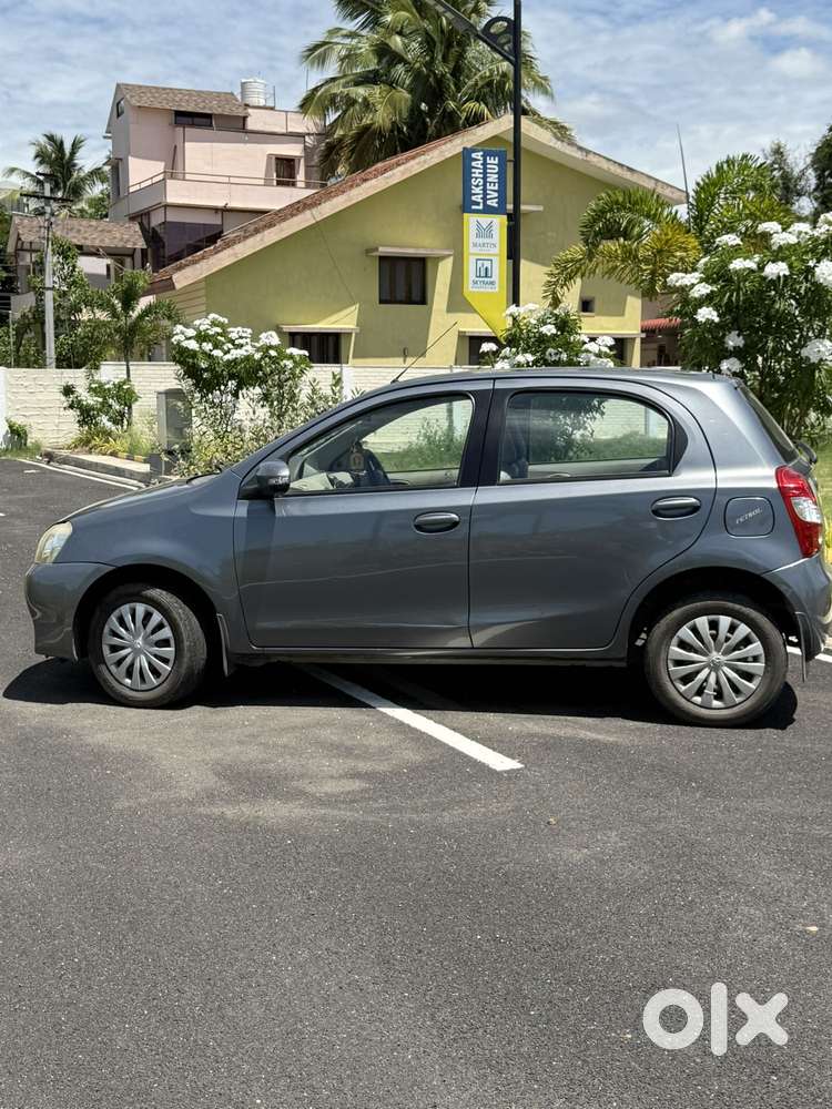 Toyota Etios Liva 2014-2016 V, 2014, Petrol