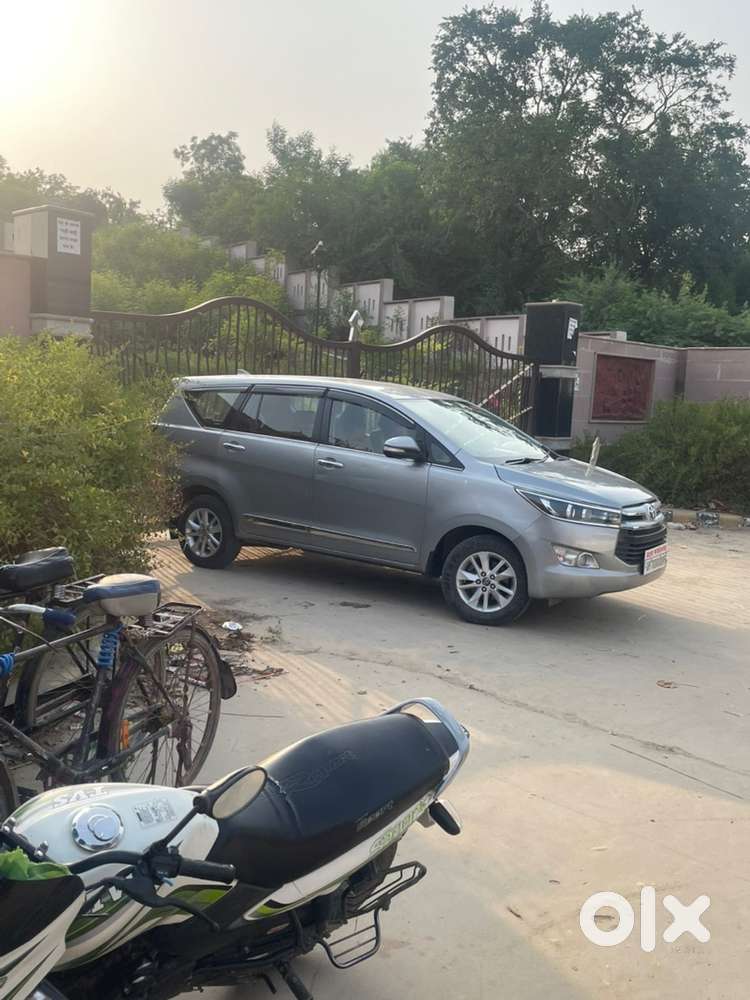 Toyota Innova Crysta 2017