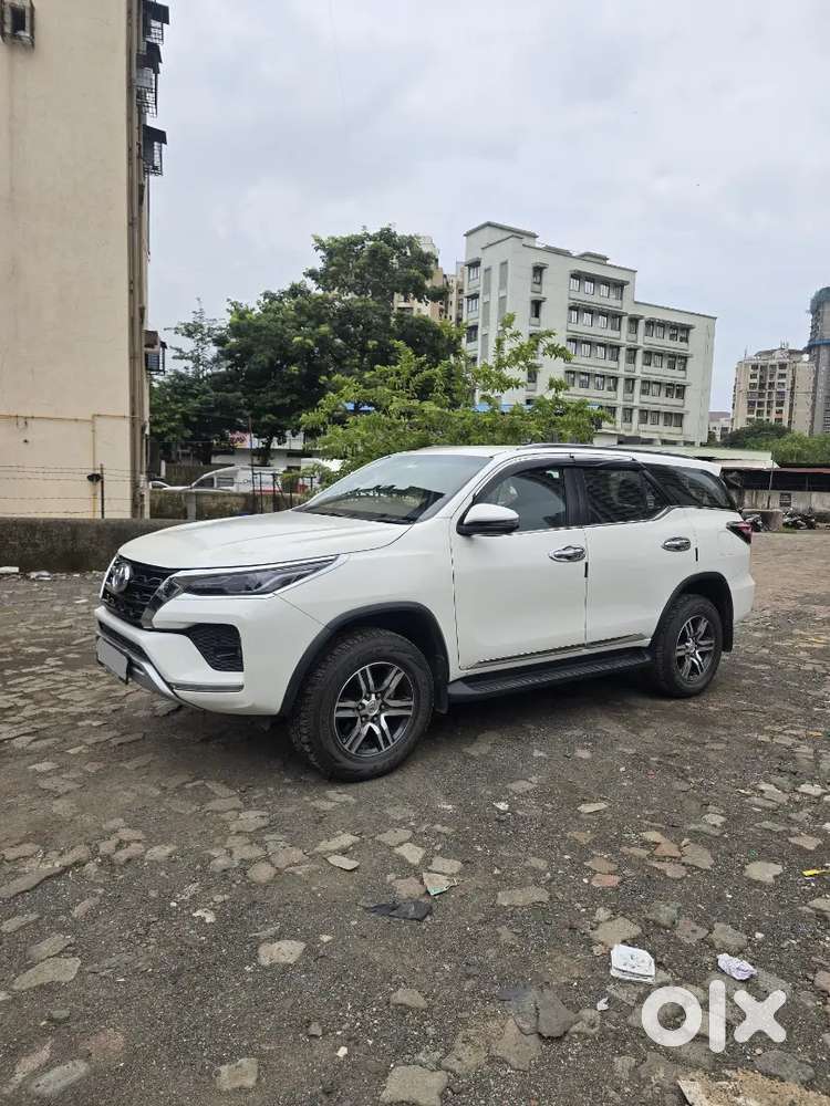 Toyota Fortuner 4&times;2 At 2023 Diesel