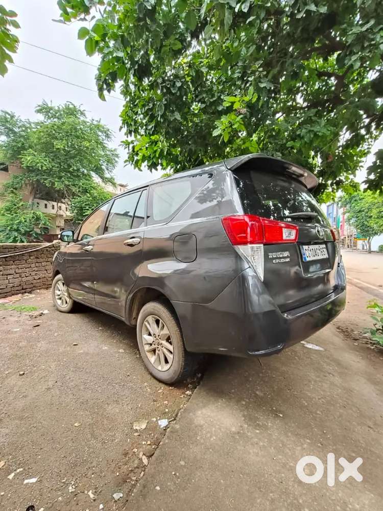 Toyota Innova Crysta 2017 Diesel 115000 Km Driven