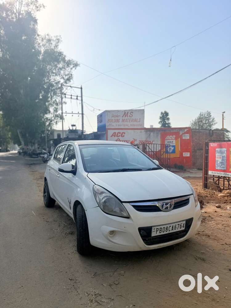 Hyundai I20 Diesel Manual 2012