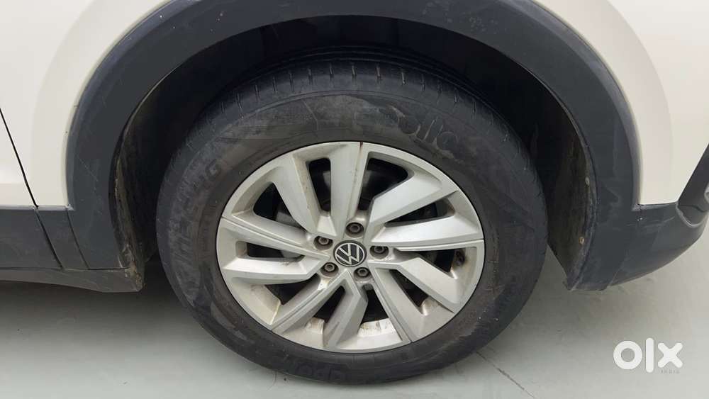 Volkswagen Taigun 1.0 Tsi Highline At, 2022, Petrol