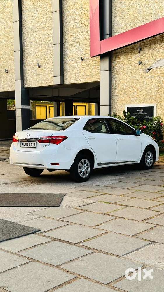 Toyota Corolla Altis 2015 Diesel Well Maintained