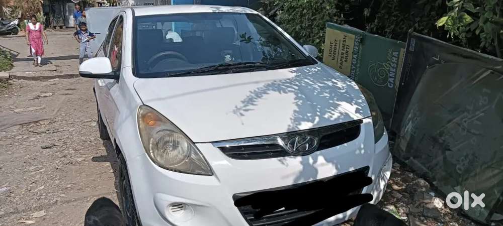 Hyundai I20 Sportz Petrol 2011