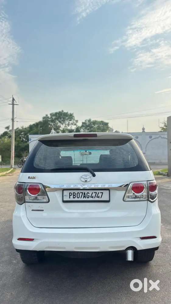 Toyota Fortuner Diesel 2012