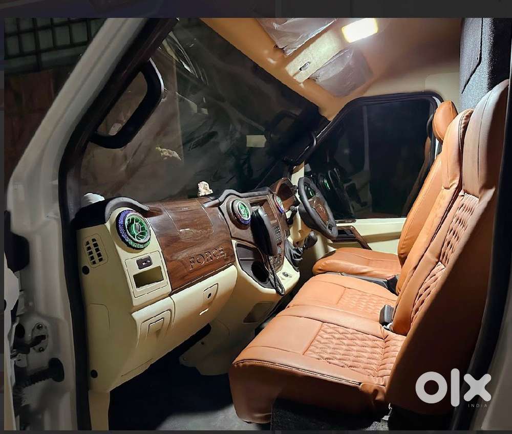 Force Urbania ( Caravan / Vamper Van / Vanity Van )