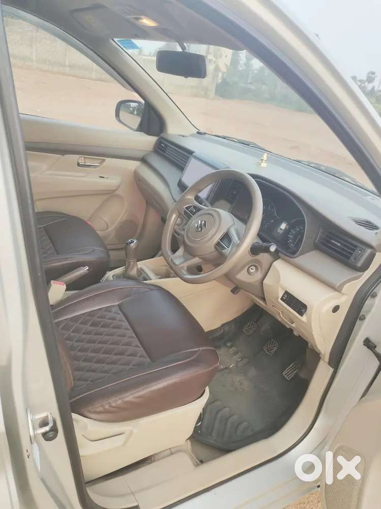 Showroom Track Vehicle